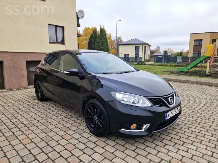 Nissan Pulsar 2016 photo 2