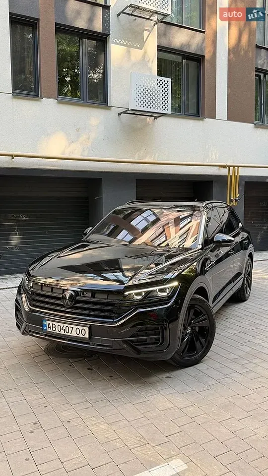 Volkswagen Touareg 2023 photo 2