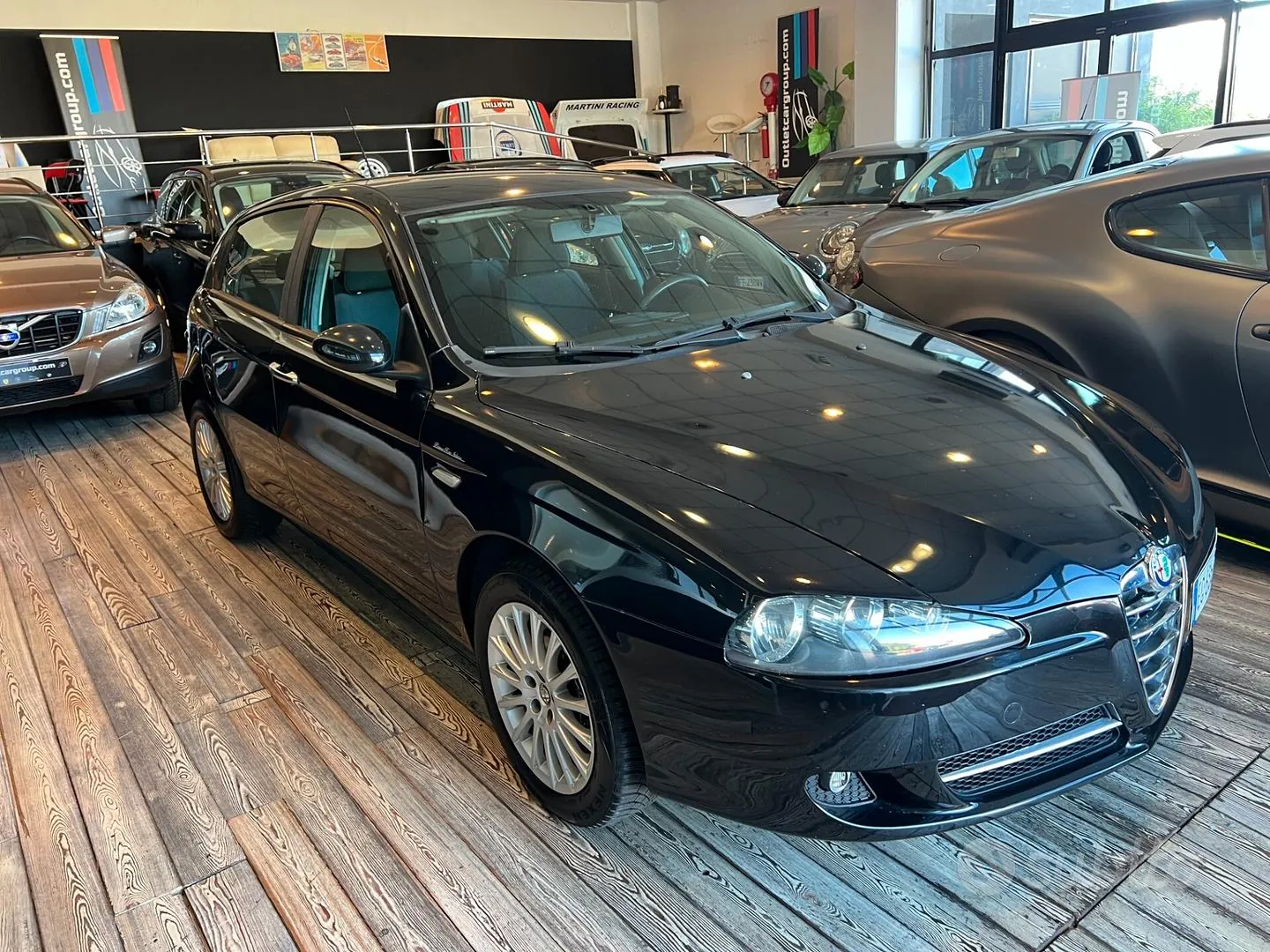 Alfa Romeo 147 2011 photo 2