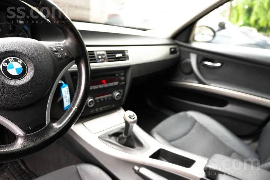BMW 325 2007 photo 5