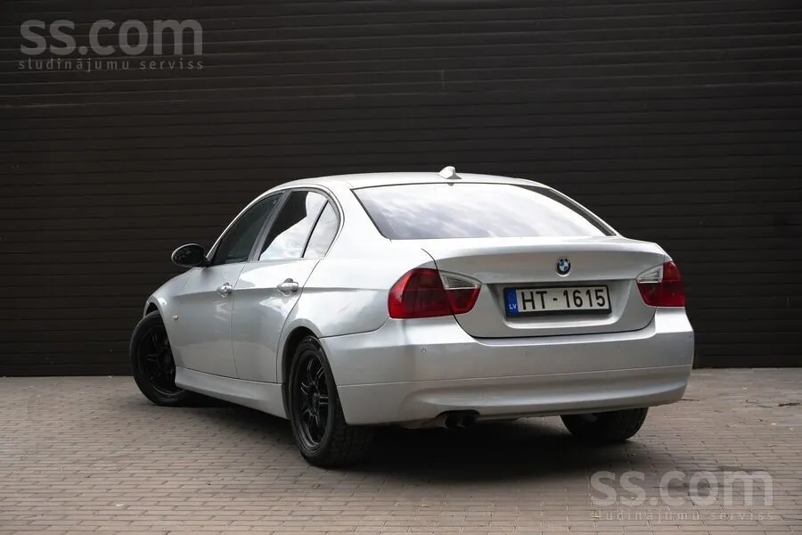 BMW 325 2007 photo 4