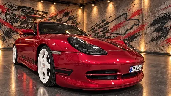 Porsche 911 Carrera 4 2001 photo 2