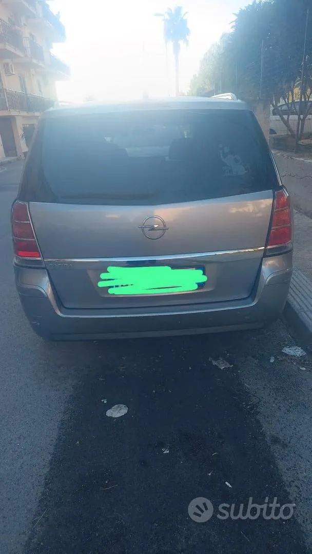 Opel Zafira 2008 photo 2