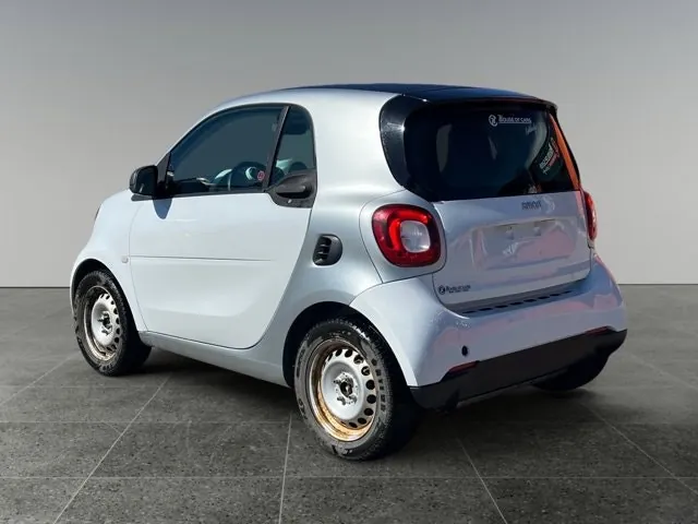 Smart Fortwo Pure 2016 photo 4