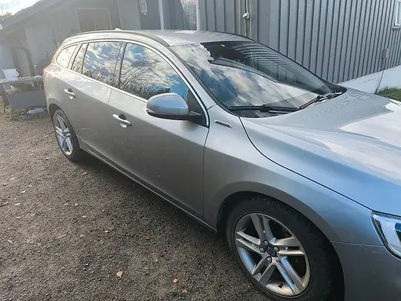 Volvo V60 2017 photo 5
