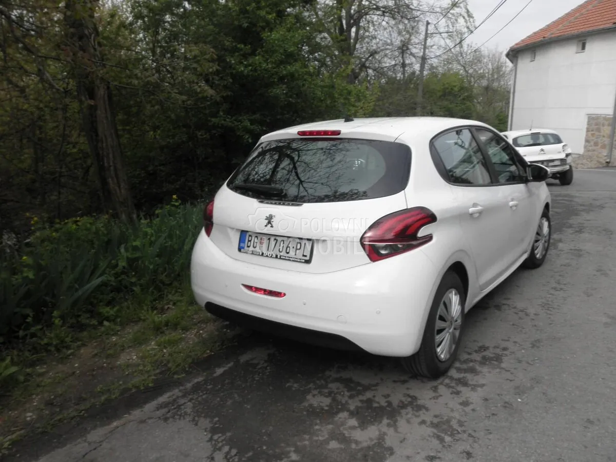 Peugeot 208 2016 photo 4
