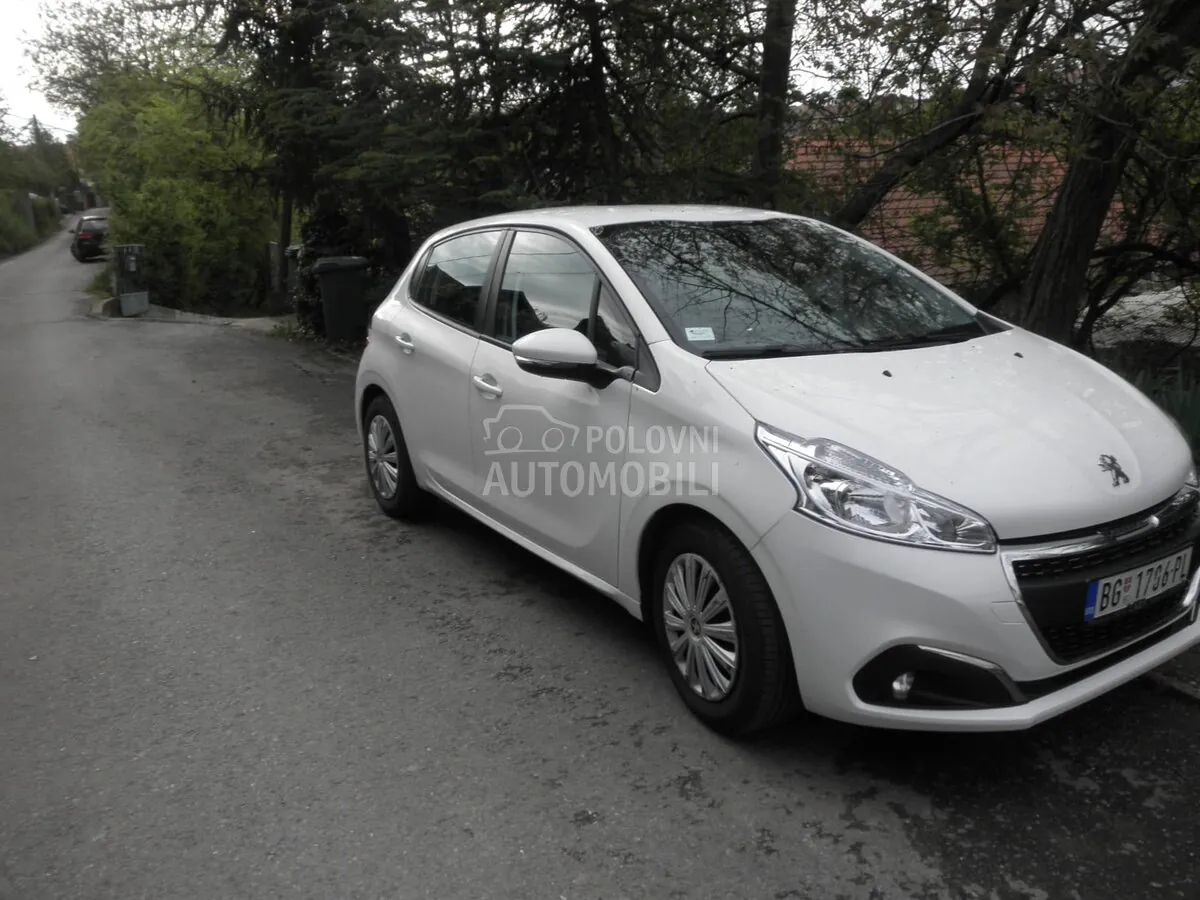 Peugeot 208 2016 photo 2