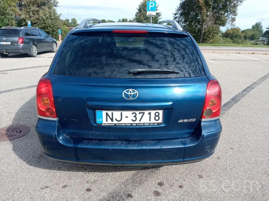 Toyota Avensis 2005 photo 4