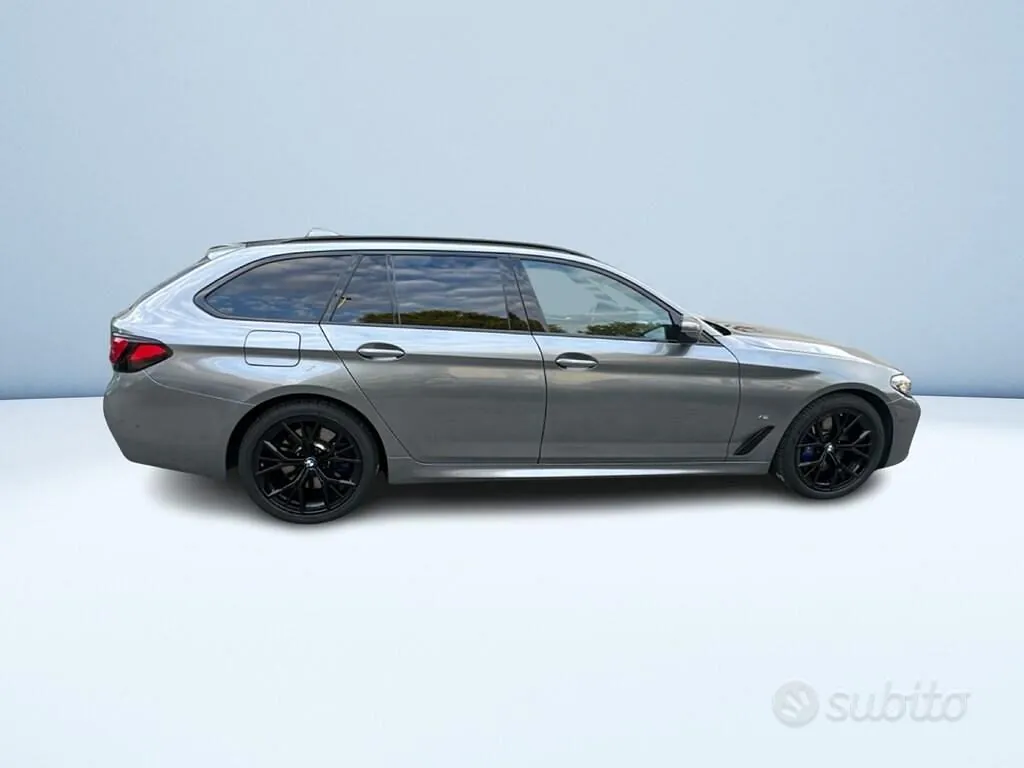 BMW 5 Series 2022 photo 4