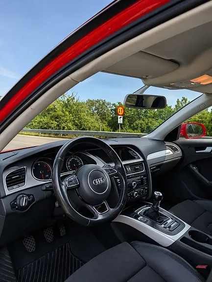 Audi A4 2013 photo 4