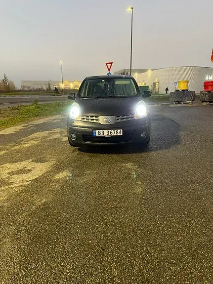 Nissan Note 2006 photo 4