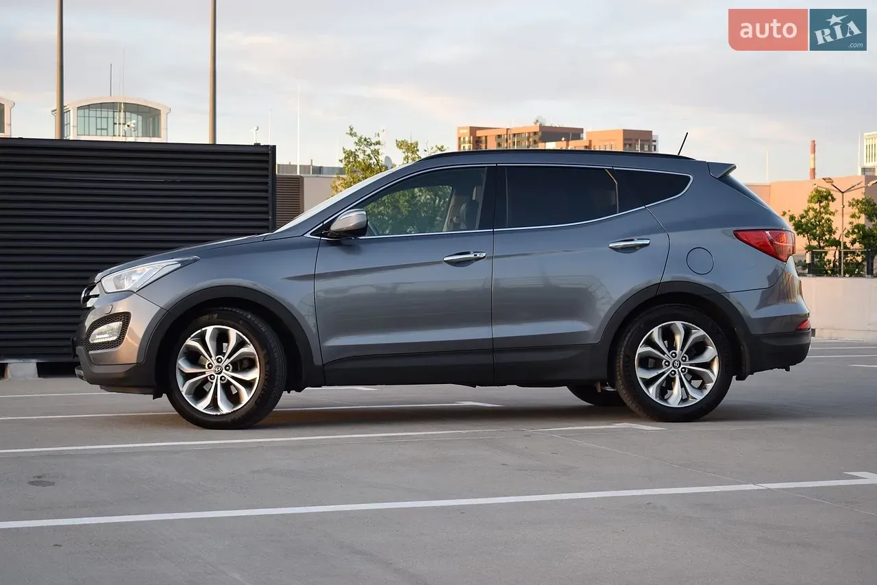 Hyundai Santa Fe 2013 photo 3