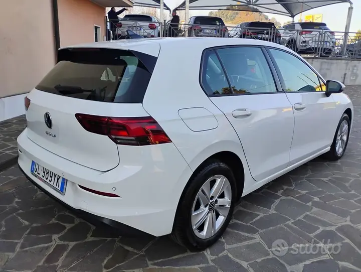 Volkswagen Golf 2023 photo 3