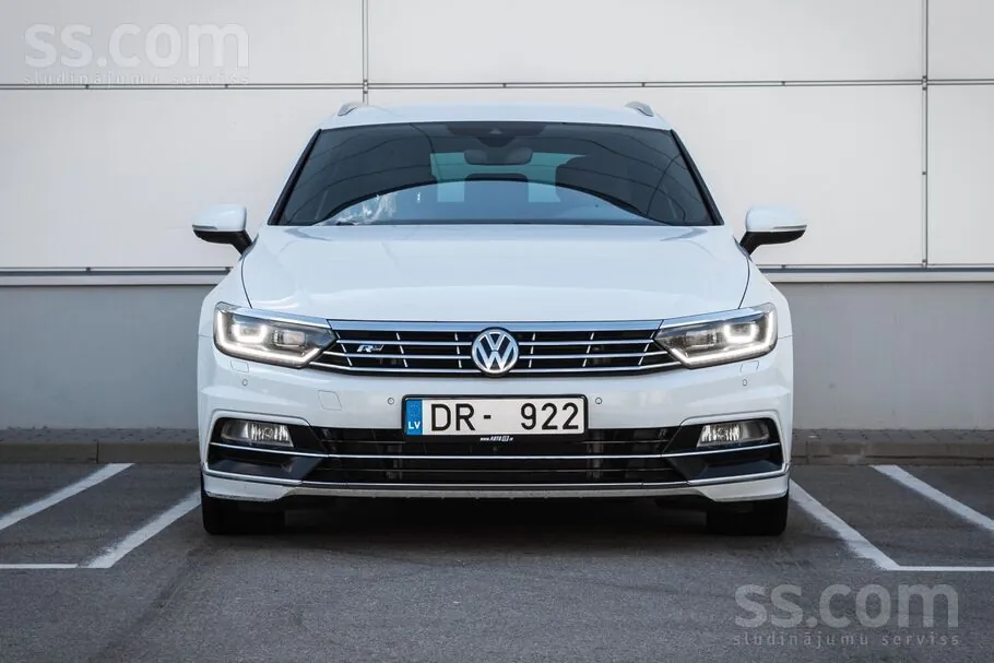 Volkswagen Passat 2019 photo 2