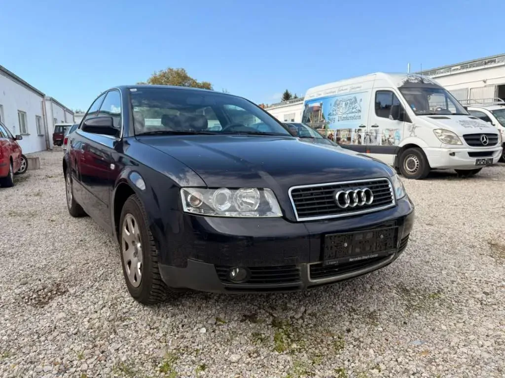 Audi A4 2003 photo 2