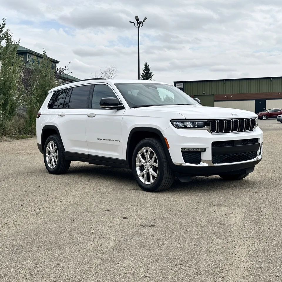 Jeep Grand Cherokee L 2024 photo 3