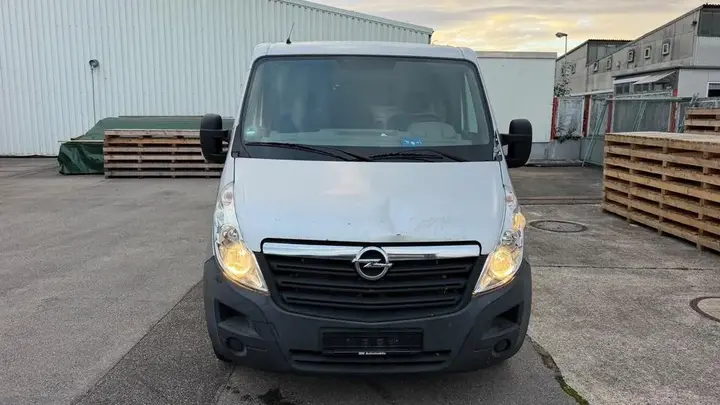 Opel Movano