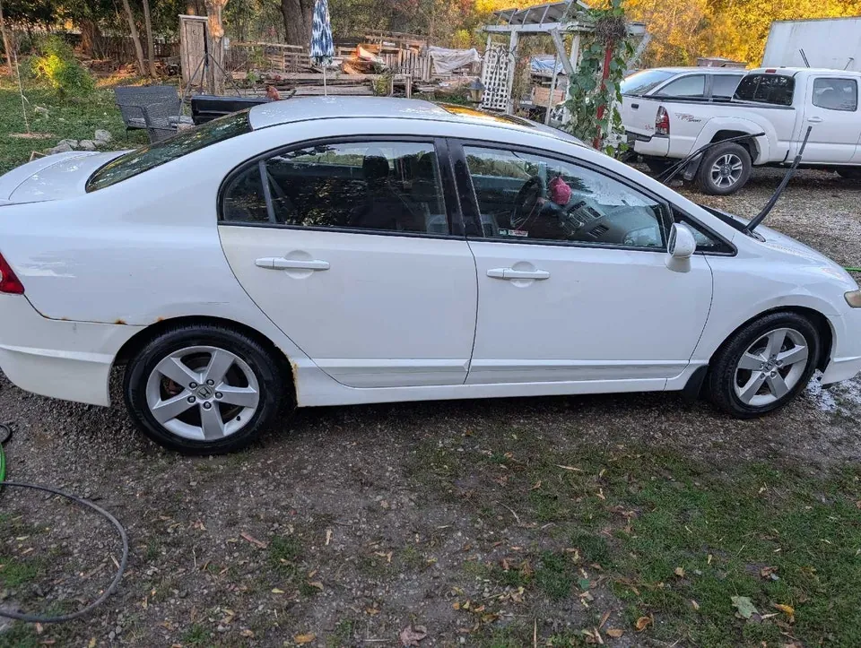 Honda Civic 2009 photo 4