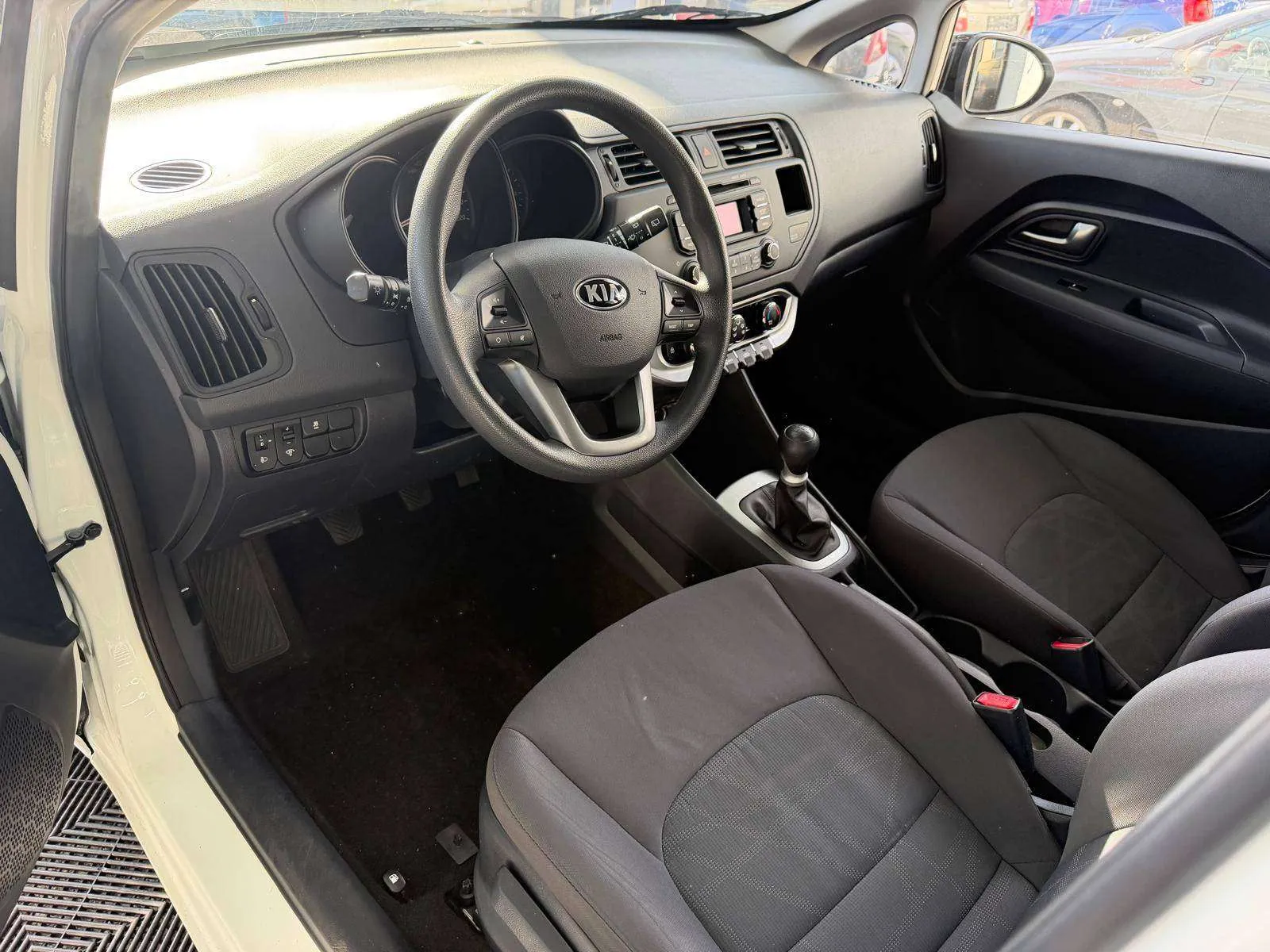 Kia Rio 2014 photo 5