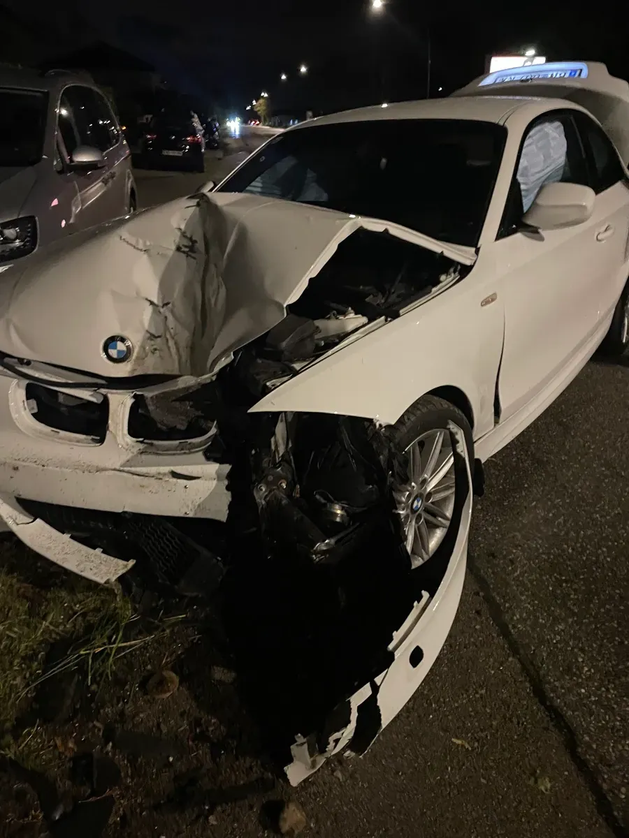 BMW 1 Series 2011 photo 2
