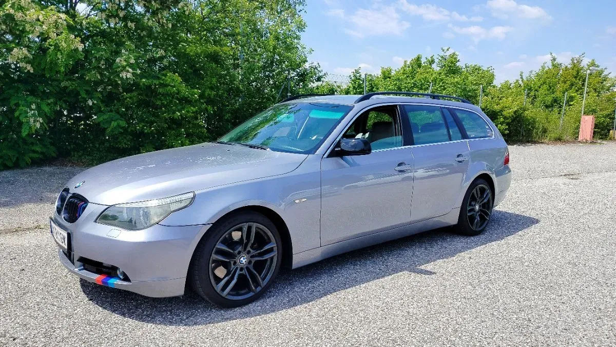 BMW 5 Series 2005 photo 2