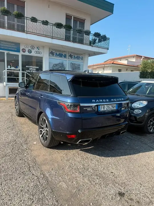 Land Rover Range Rover Sport 2018 photo 3
