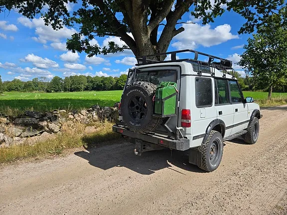 Land Rover Discovery 1998 photo 3