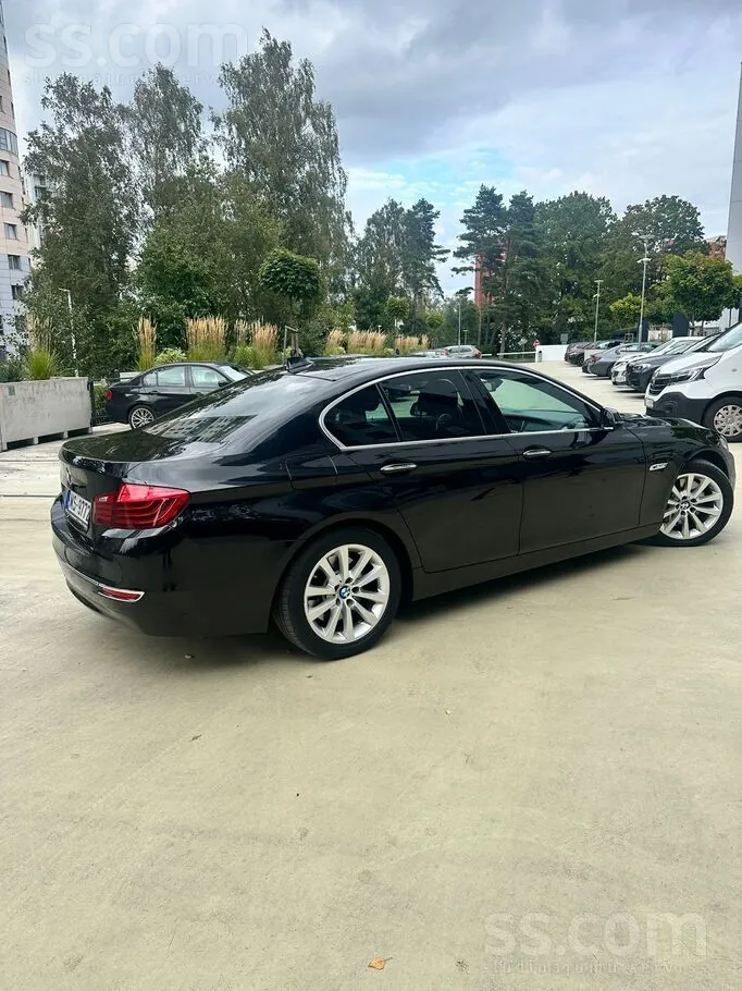 BMW 530 2014 photo 2