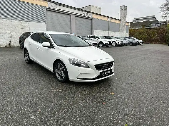 Volvo V40 2016 photo 3