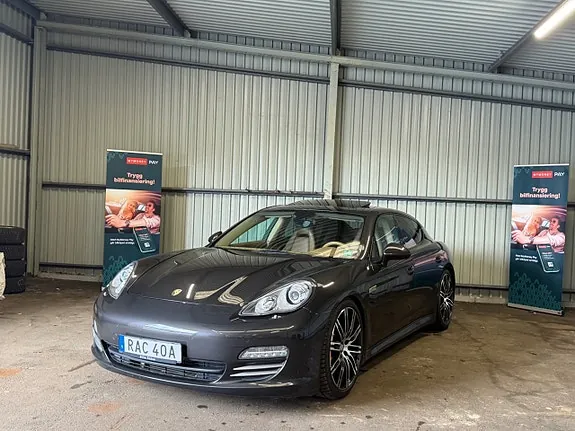 Porsche Panamera 4S