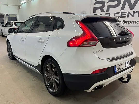 Volvo V40 Cross Country 2013 photo 5