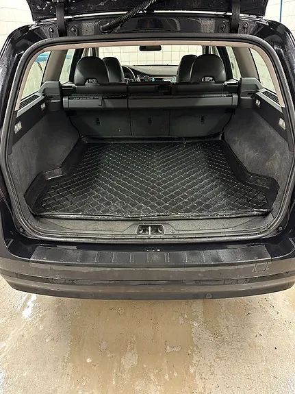 Volvo V70 2010 photo 5