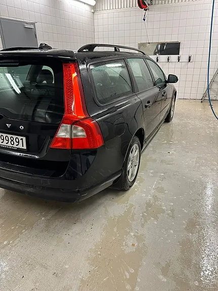 Volvo V70 2010 photo 3