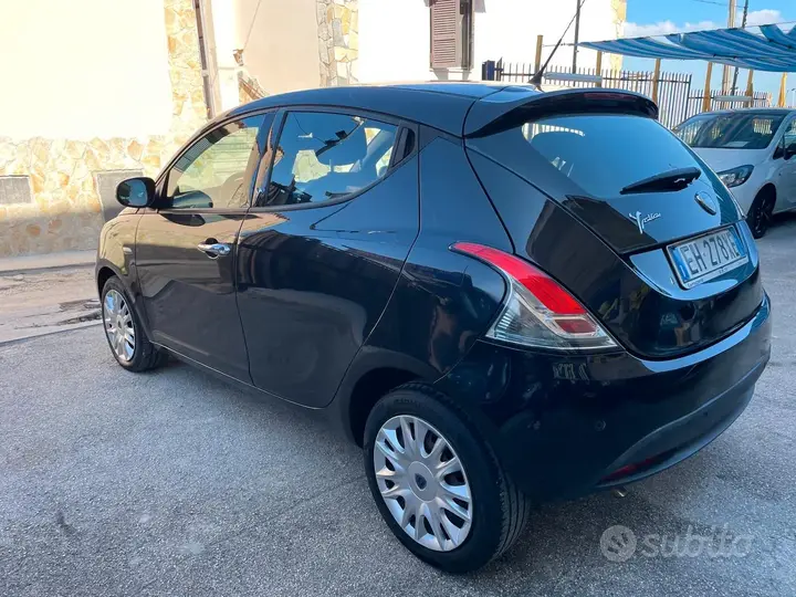 Lancia Ypsilon 2011 photo 4
