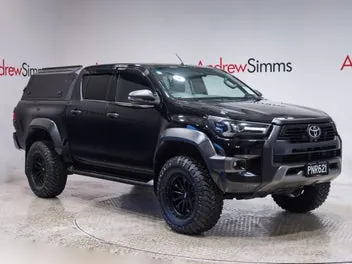 Toyota Hilux 2022 photo 2