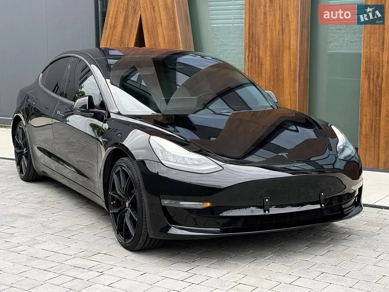 Tesla Model 3 2019 photo 2