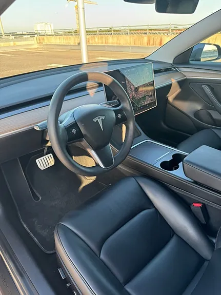 Tesla Model 3 2021 photo 2
