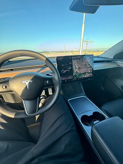 Tesla Model 3 2021 photo 3