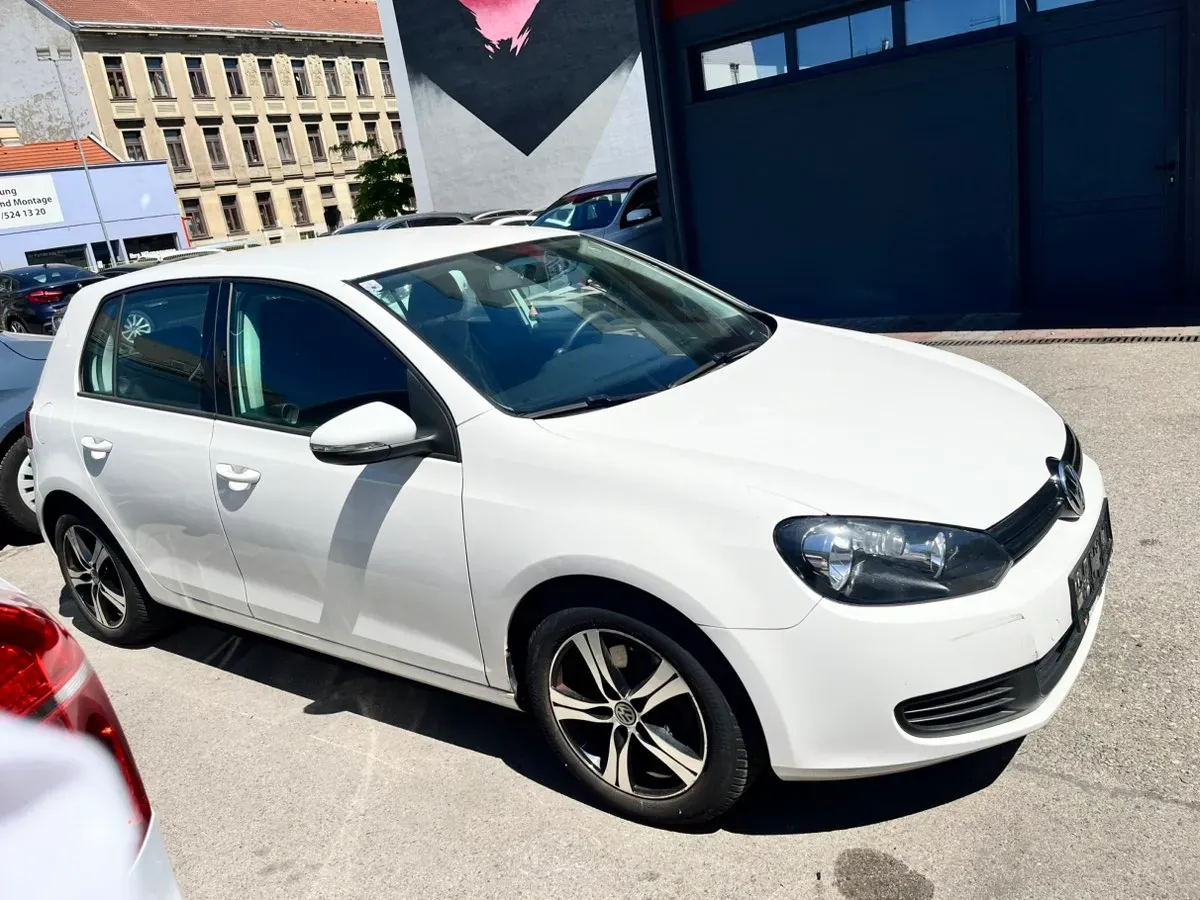 Volkswagen Golf 2009 photo 3