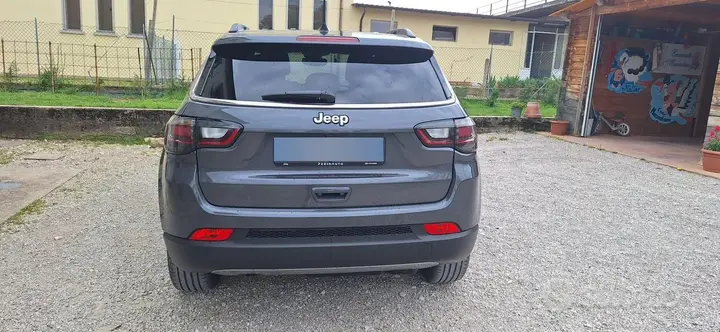 Jeep Compass 2025 photo 4