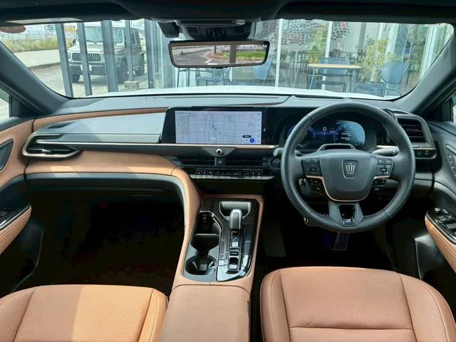 Toyota Crown Sport Z 2024 photo 4