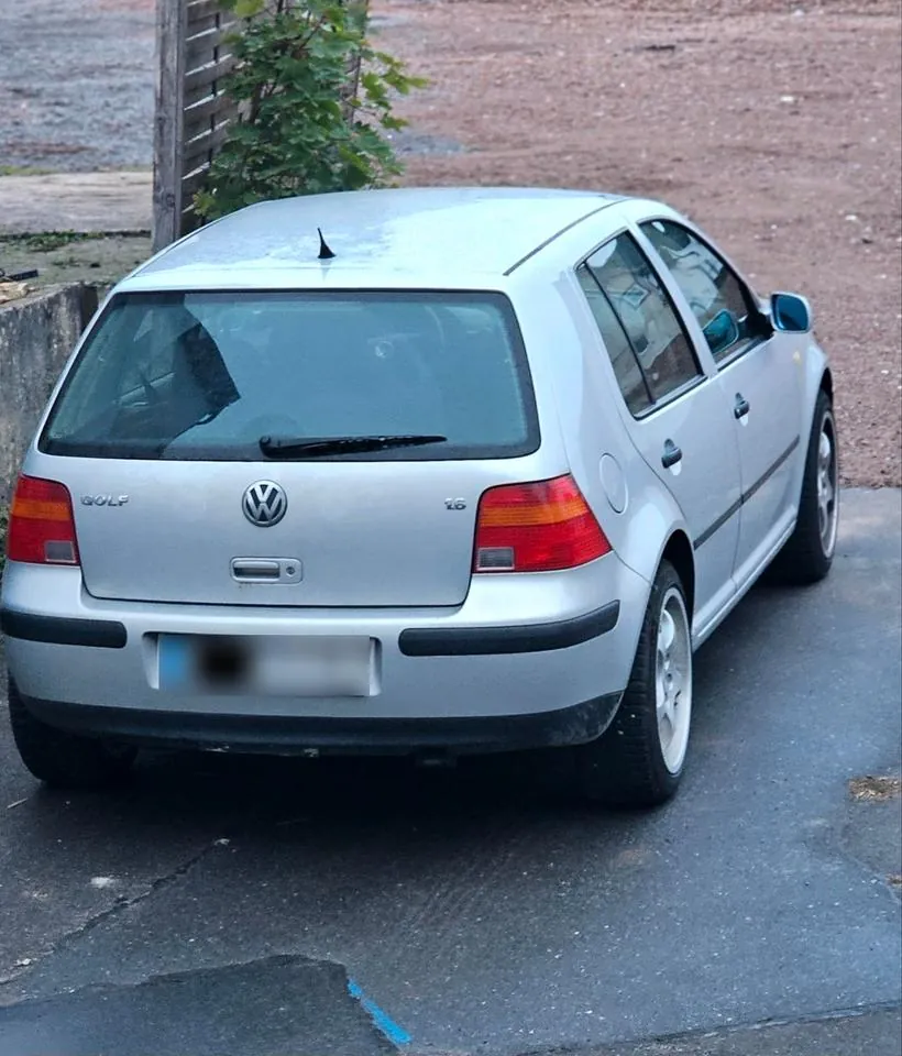 Volkswagen Golf 4