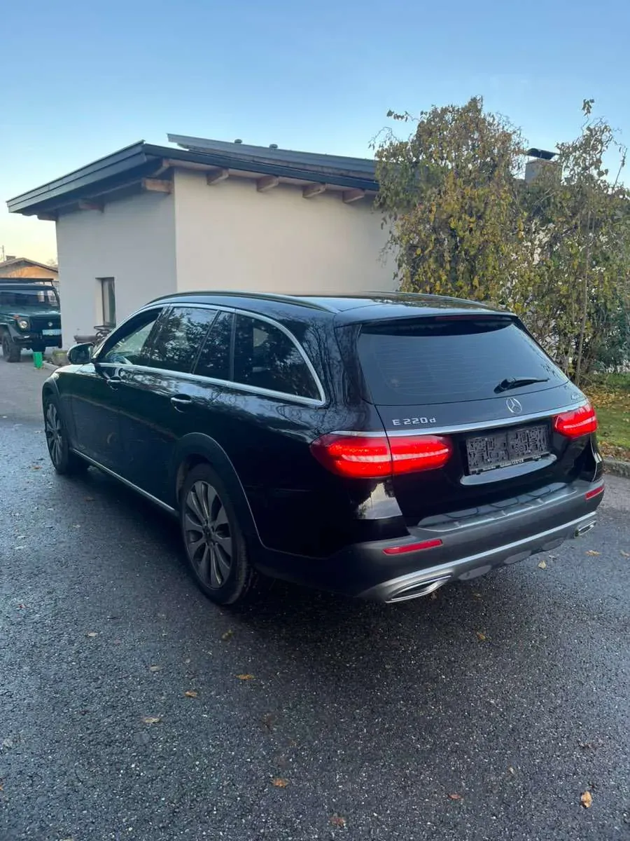 Mercedes-Benz E-Class 2018 photo 3