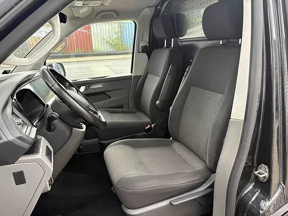 Volkswagen Transporter 2021 photo 3