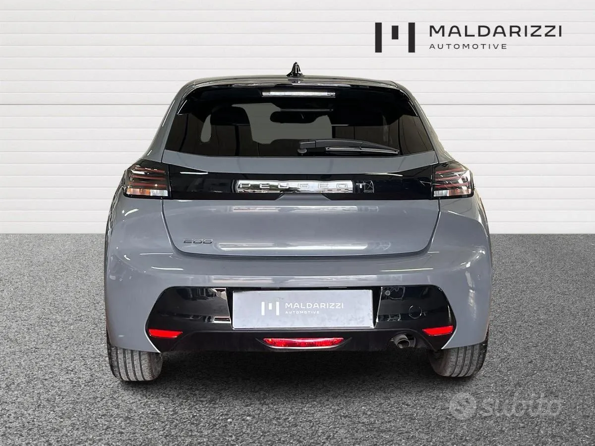 Peugeot 208 2025 photo 3