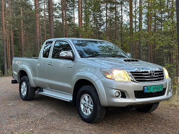 Toyota Hilux 2014 photo 3