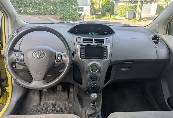 Toyota Yaris 2009 photo 5