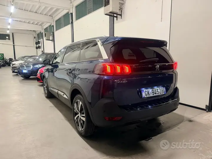 Peugeot 5008 2022 photo 4