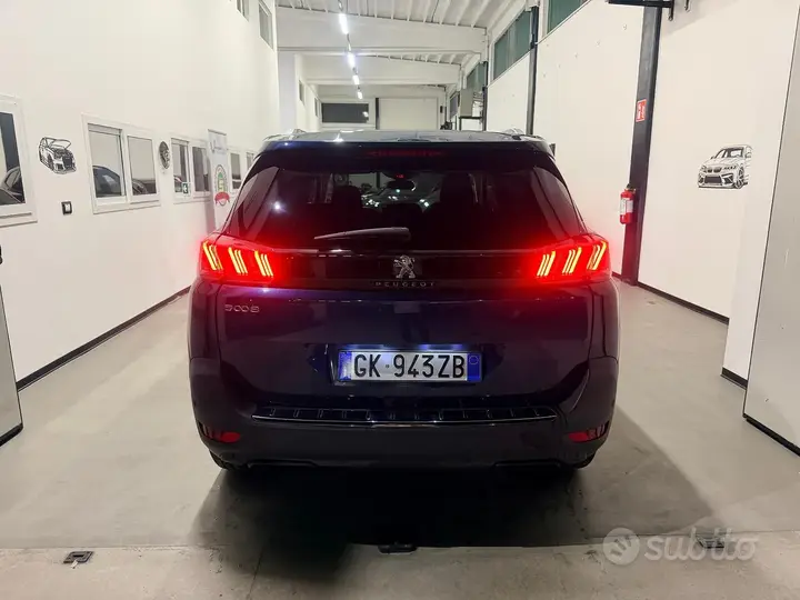 Peugeot 5008 2022 photo 5