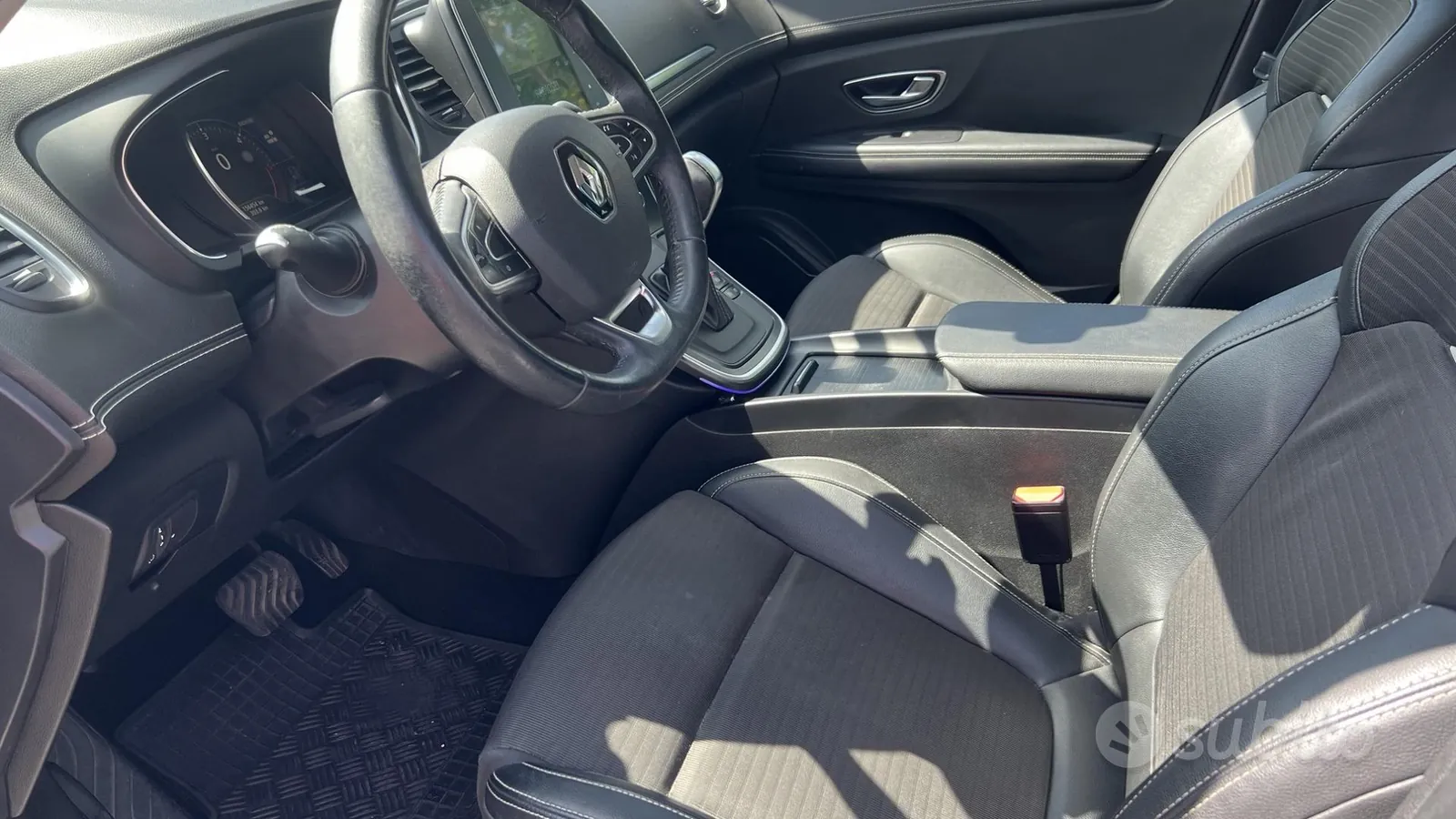 Renault Grand Scenic 2017 photo 4